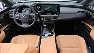 LEXUS ES300H 2024