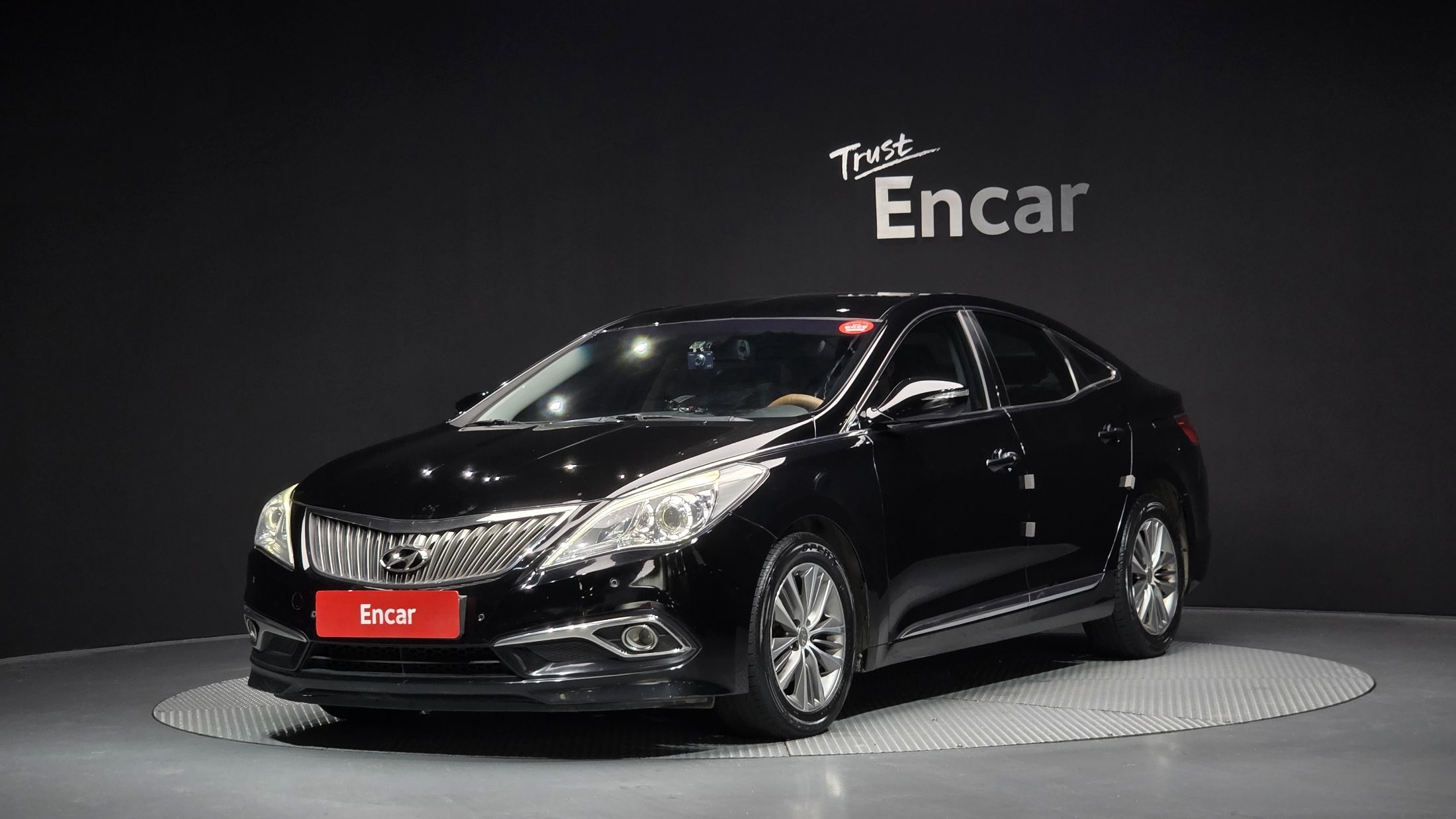 HYUNDAI GRANDEUR HG 2016