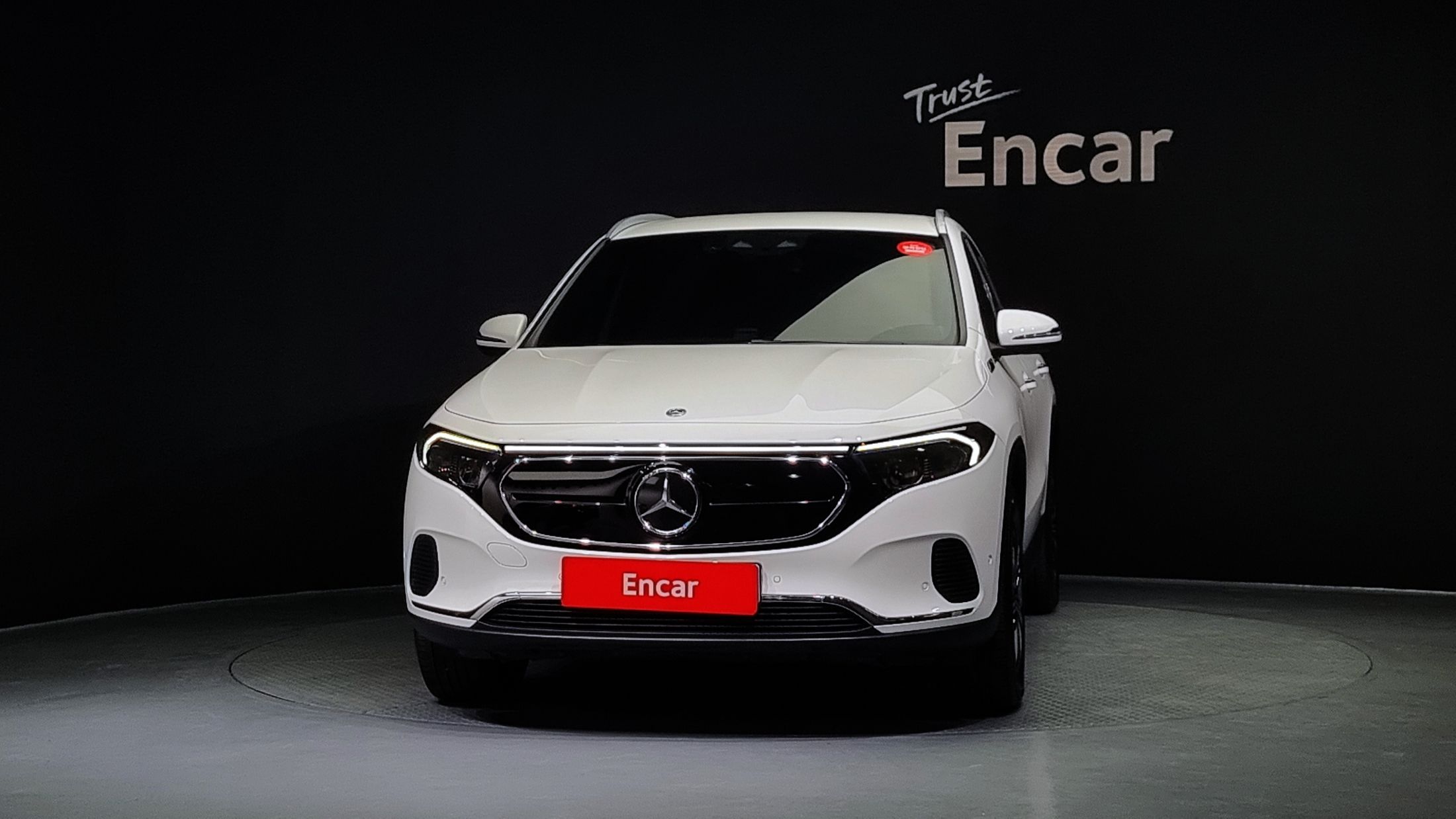 MERCEDES BENZ EQA H243