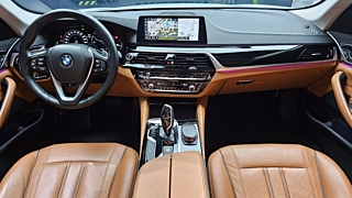 BMW 5-SERIES G30 2018