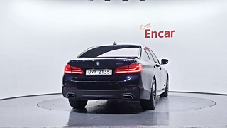BMW 5-SERIES G30 2018