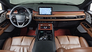 LINCOLN AVIATOR 2023