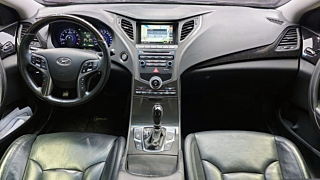 HYUNDAI GRANDEUR HG 2016