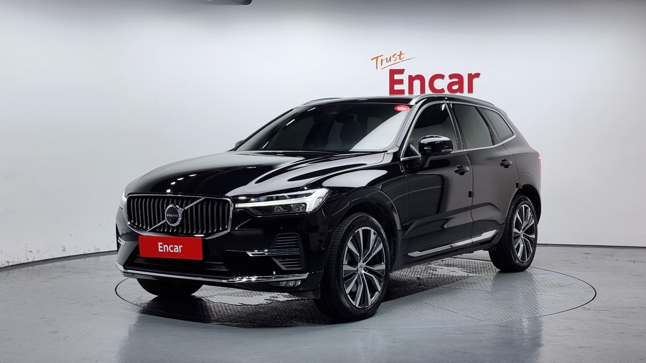 VOLVO XC60 2022