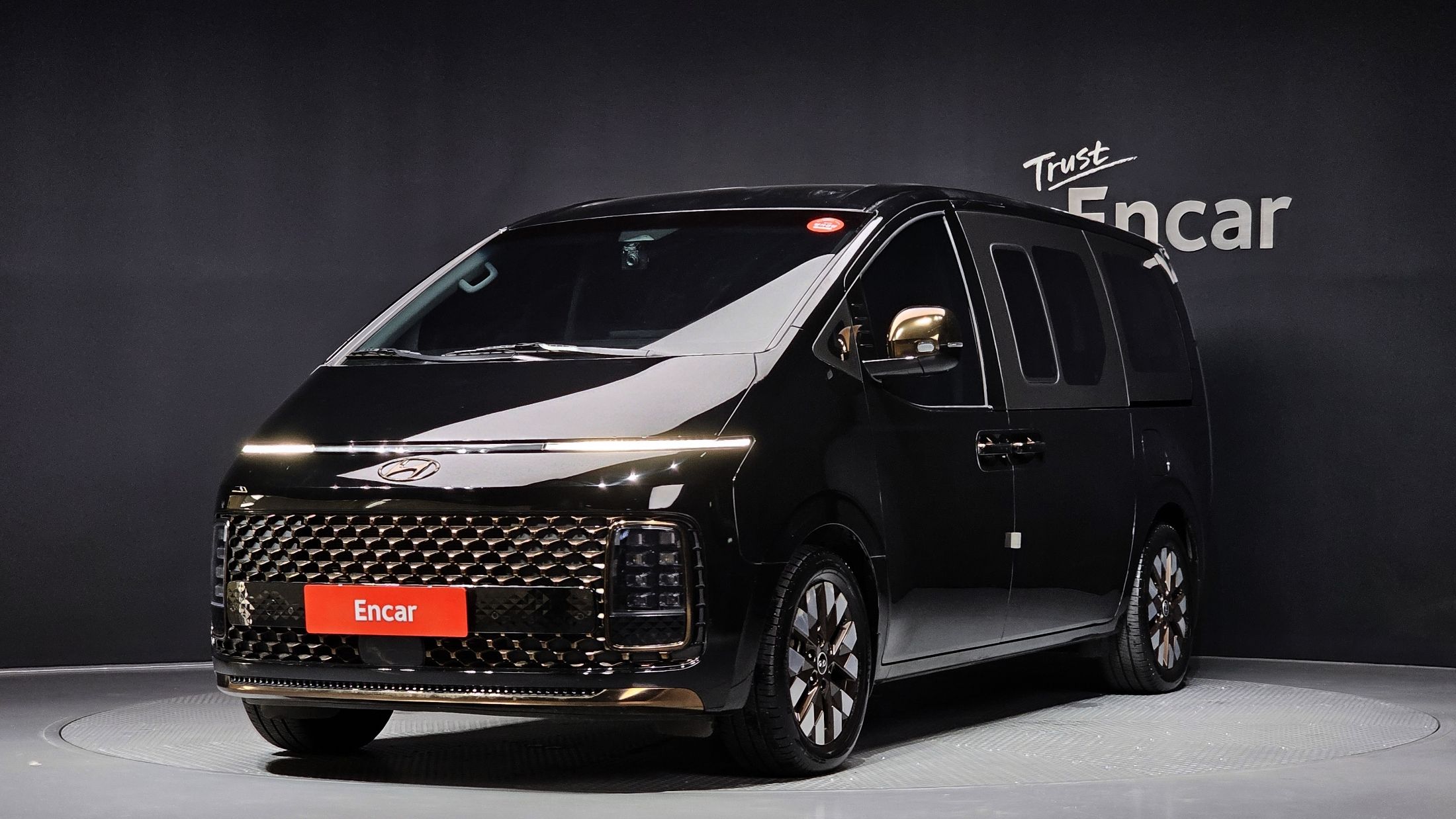HYUNDAI STARIA 2022