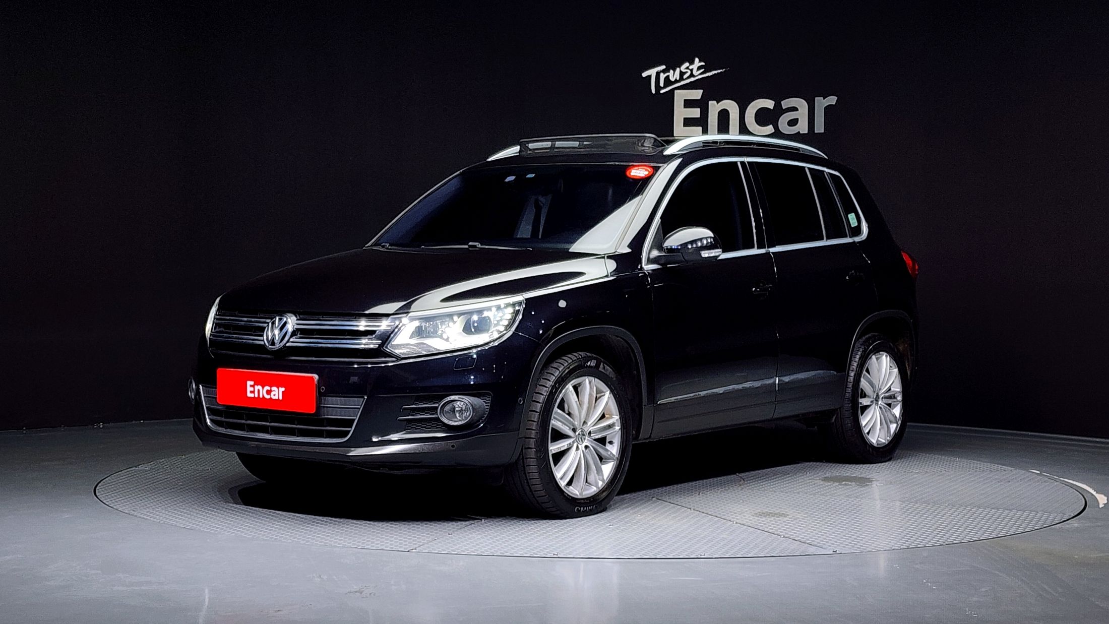 VOLKSWAGEN TIGUAN 2015