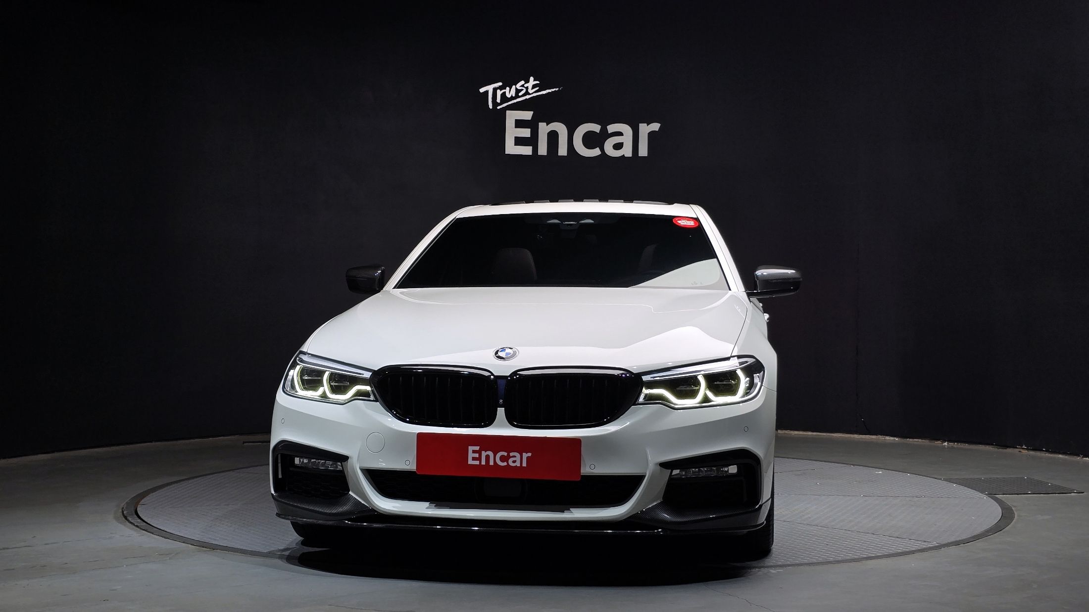 BMW 5-SERIES G30 2017