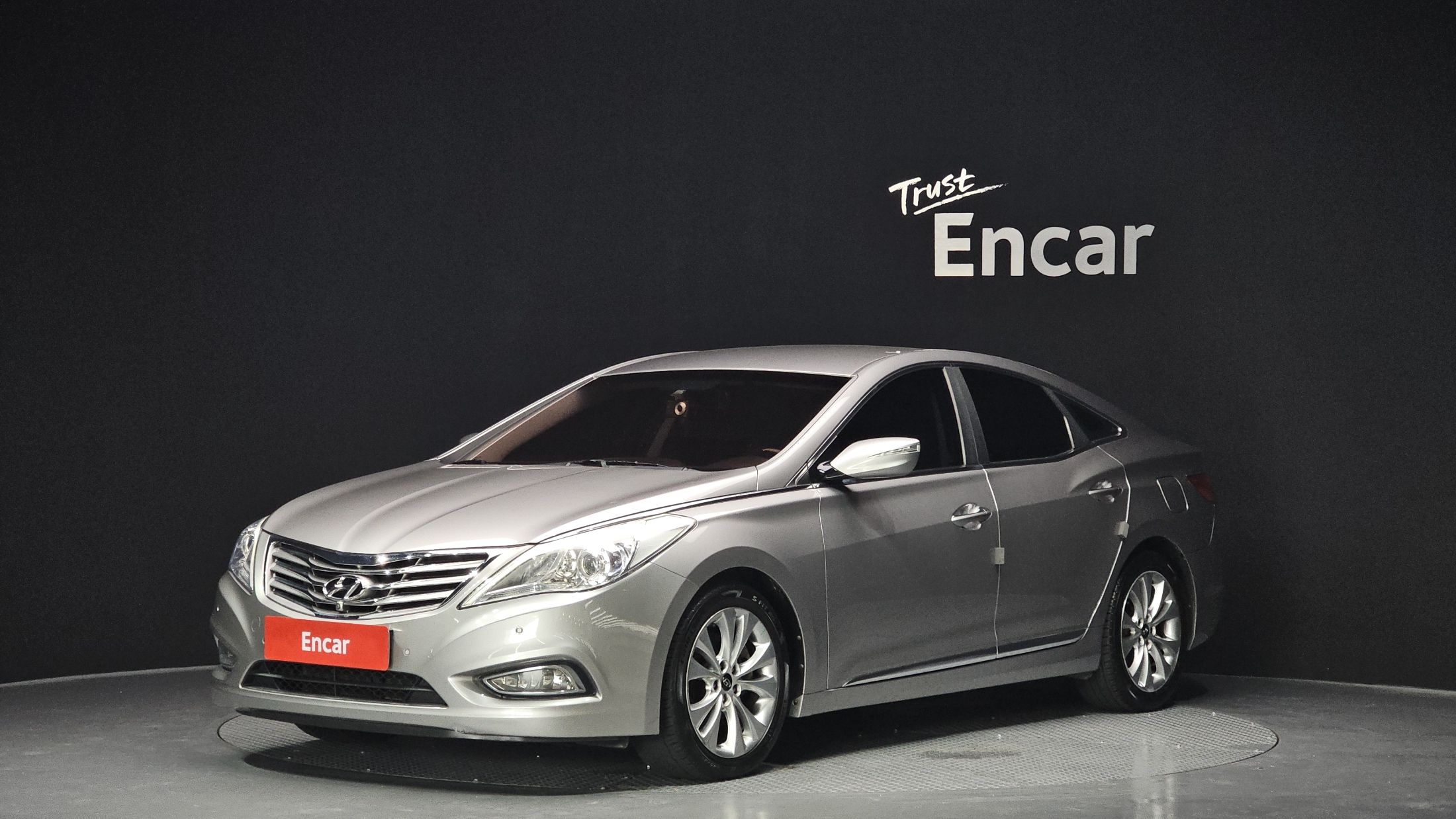 HYUNDAI GRANDEUR HG 2011