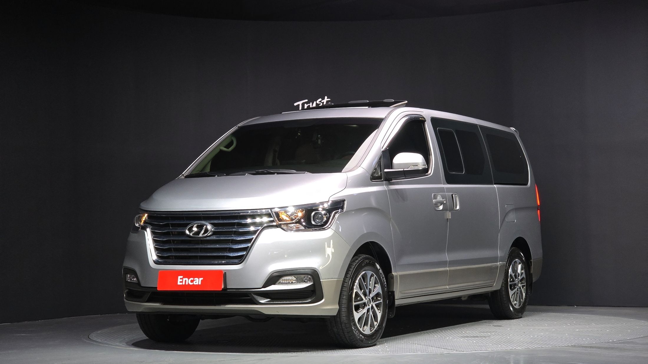 HYUNDAI STAREX GRAND 2019