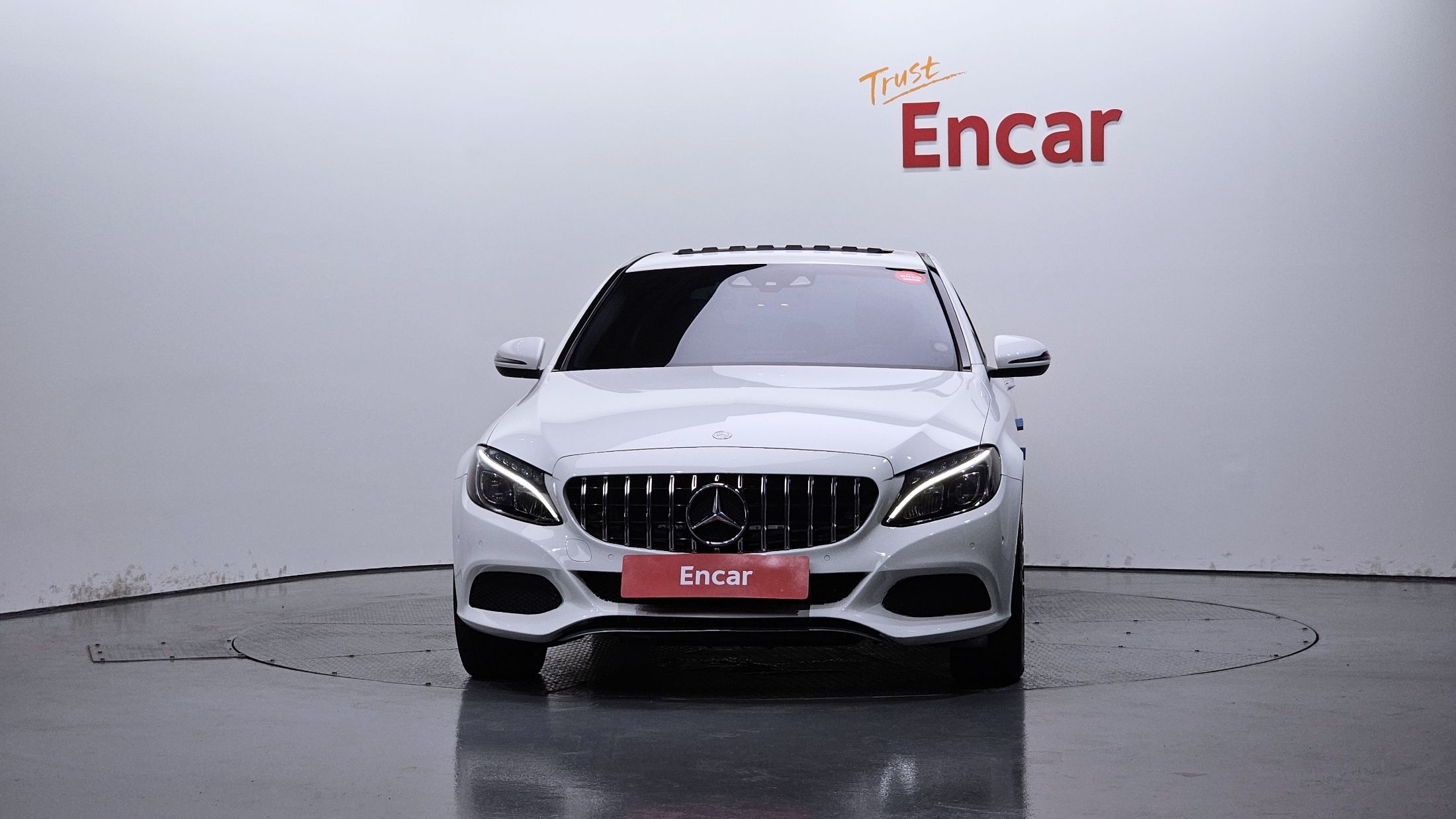 MERCEDES BENZ C-CLASS W205 2016