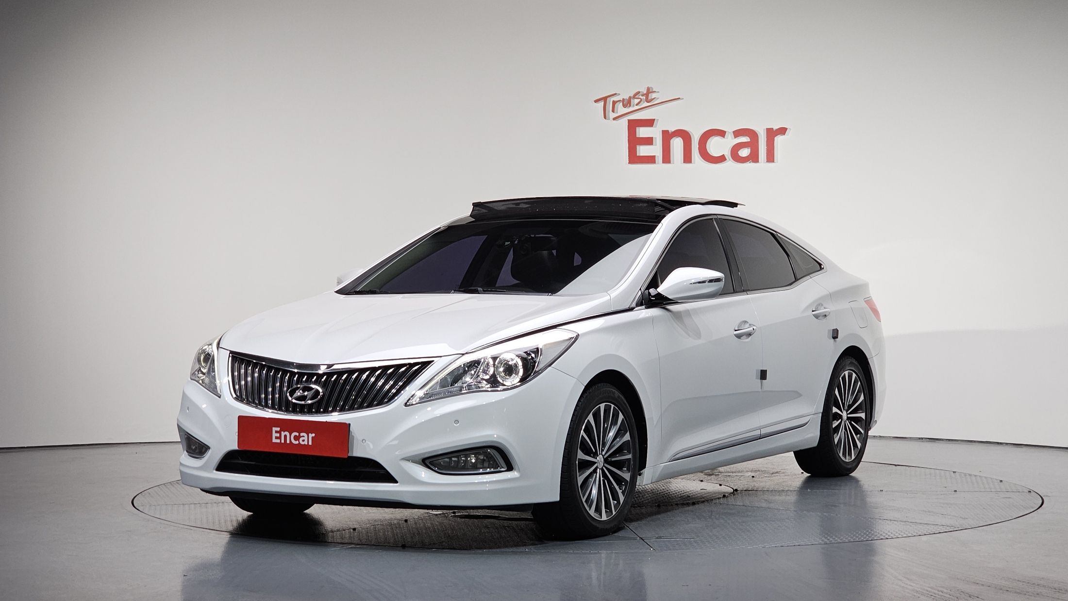 HYUNDAI GRANDEUR HG 2013