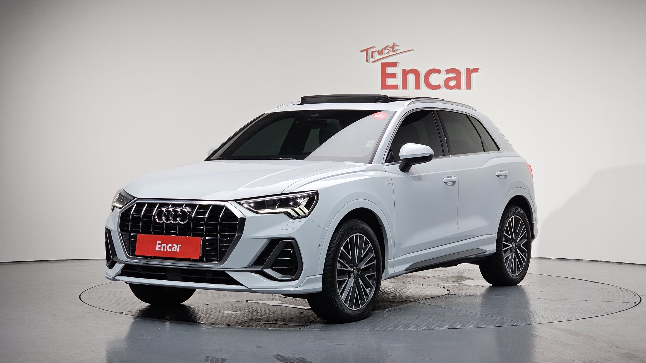 AUDI Q3 F3 2022