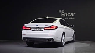 BMW 5-SERIES G30 2022