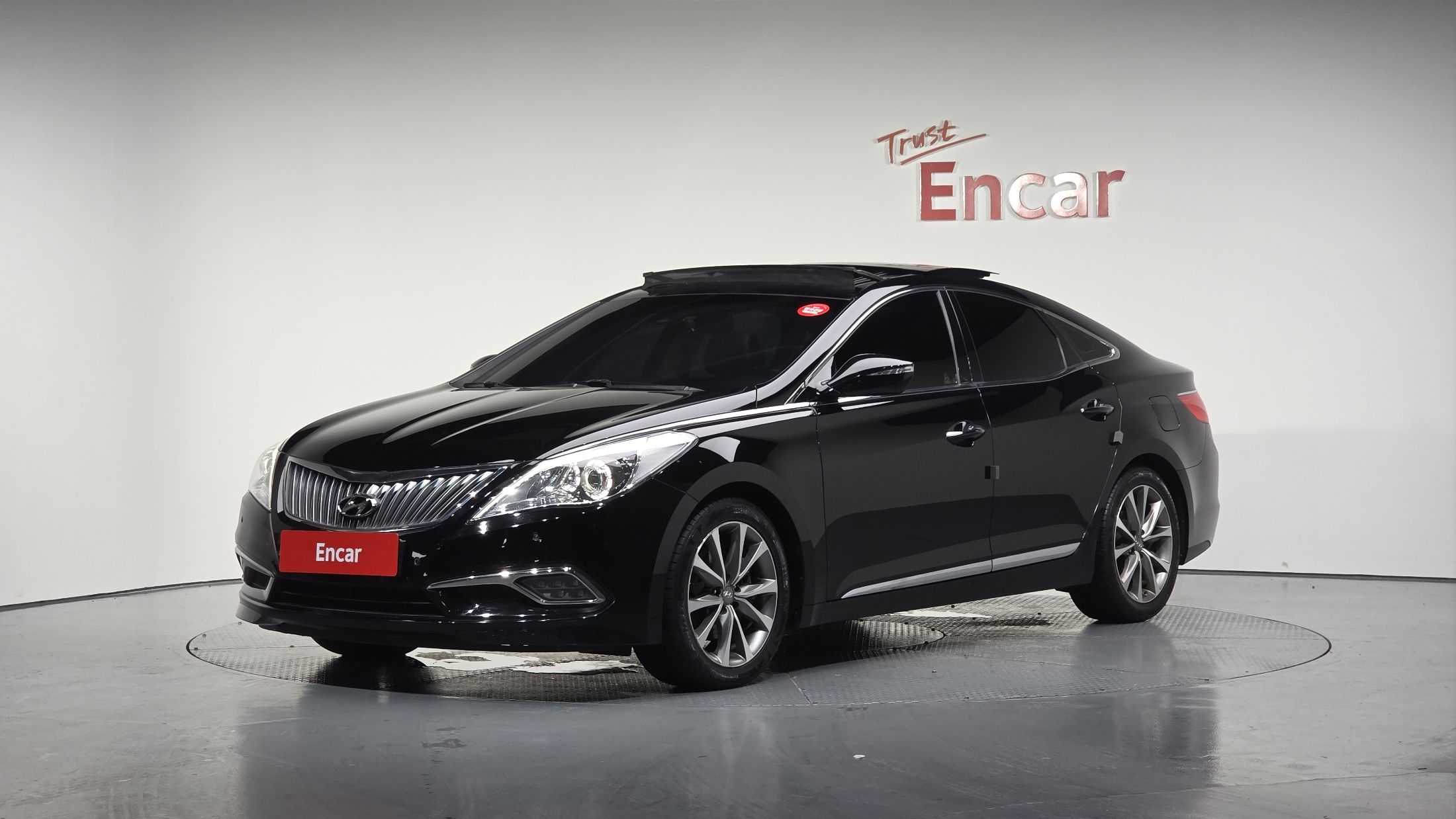 HYUNDAI GRANDEUR HG 2016