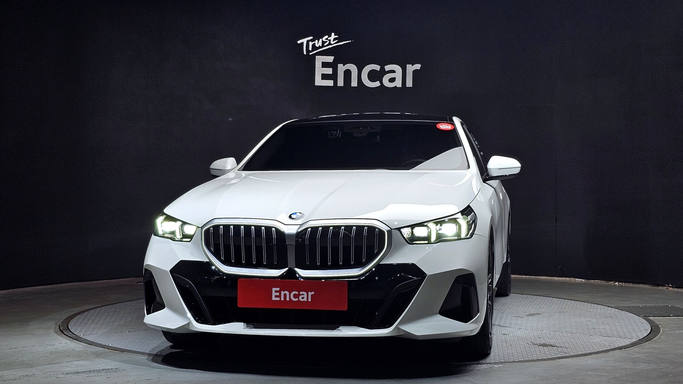 BMW 5-SERIES G60 2023