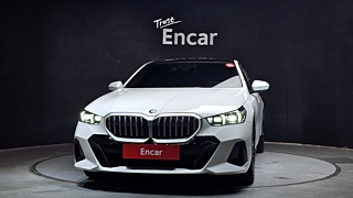 BMW 5-SERIES G60 2023