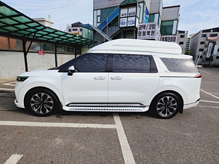 KIA CARNIVAL 2023