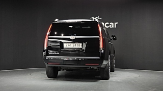 CADILLAC ESCALADE 2017