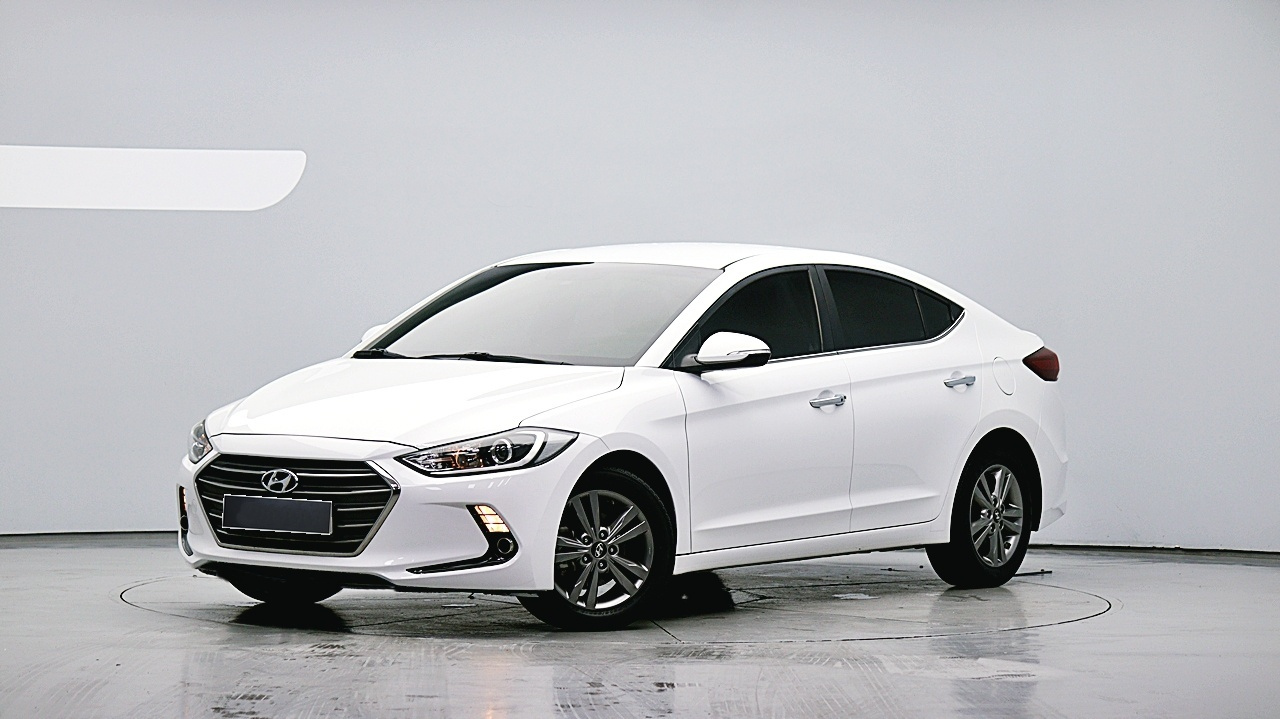 HYUNDAI AVANTE AD 2016