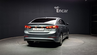 HYUNDAI AVANTE AD 2016