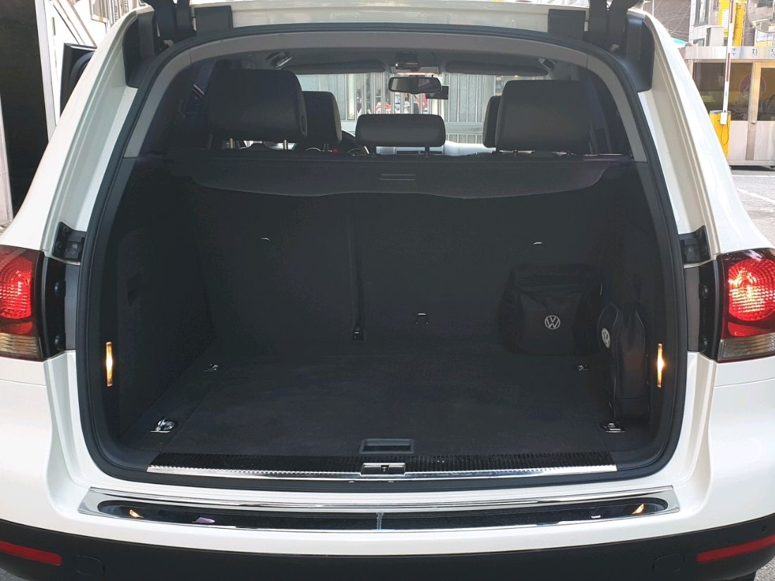 VOLKSWAGEN TOUAREG 2010