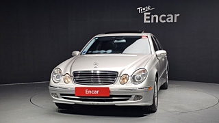 MERCEDES BENZ E-CLASS W211  E240 Avantgarde 2003