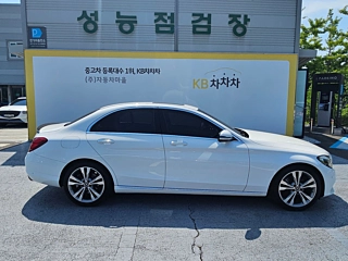 MERCEDES BENZ C-CLASS W205 2018