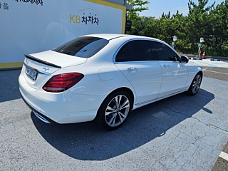 MERCEDES BENZ C-CLASS W205 2018