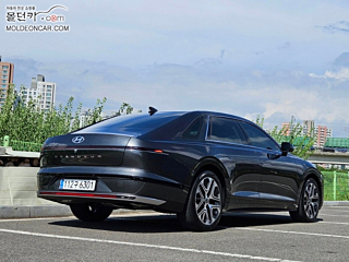 HYUNDAI GRANDEUR HYBRID GN7 2023