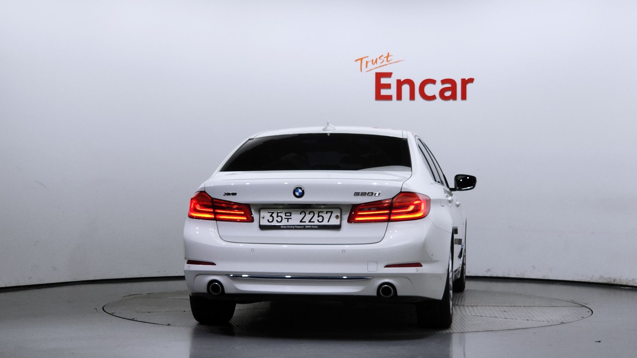 BMW 5-SERIES G30 2018