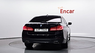 BMW 5-SERIES G30 2017