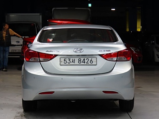 HYUNDAI AVANTE MD 2012