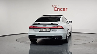 AUDI A7 4K 2020