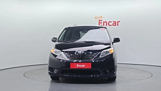 TOYOTA SIENNA 2016