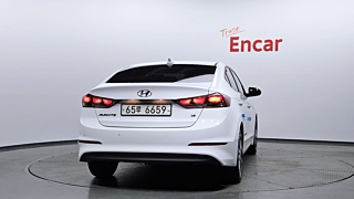 HYUNDAI AVANTE AD 2018