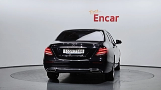 MERCEDES BENZ E-CLASS W213 2019