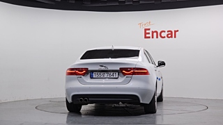JAGUAR XE 2017