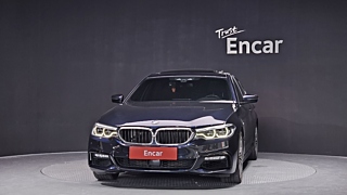 BMW 5-SERIES G30 2017