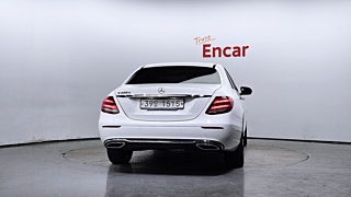 MERCEDES BENZ E-CLASS W213 2018