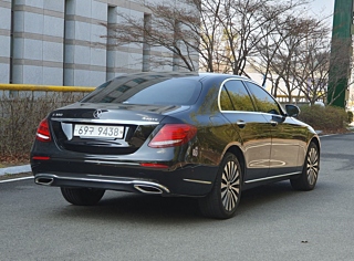 MERCEDES BENZ E-CLASS W213 2017