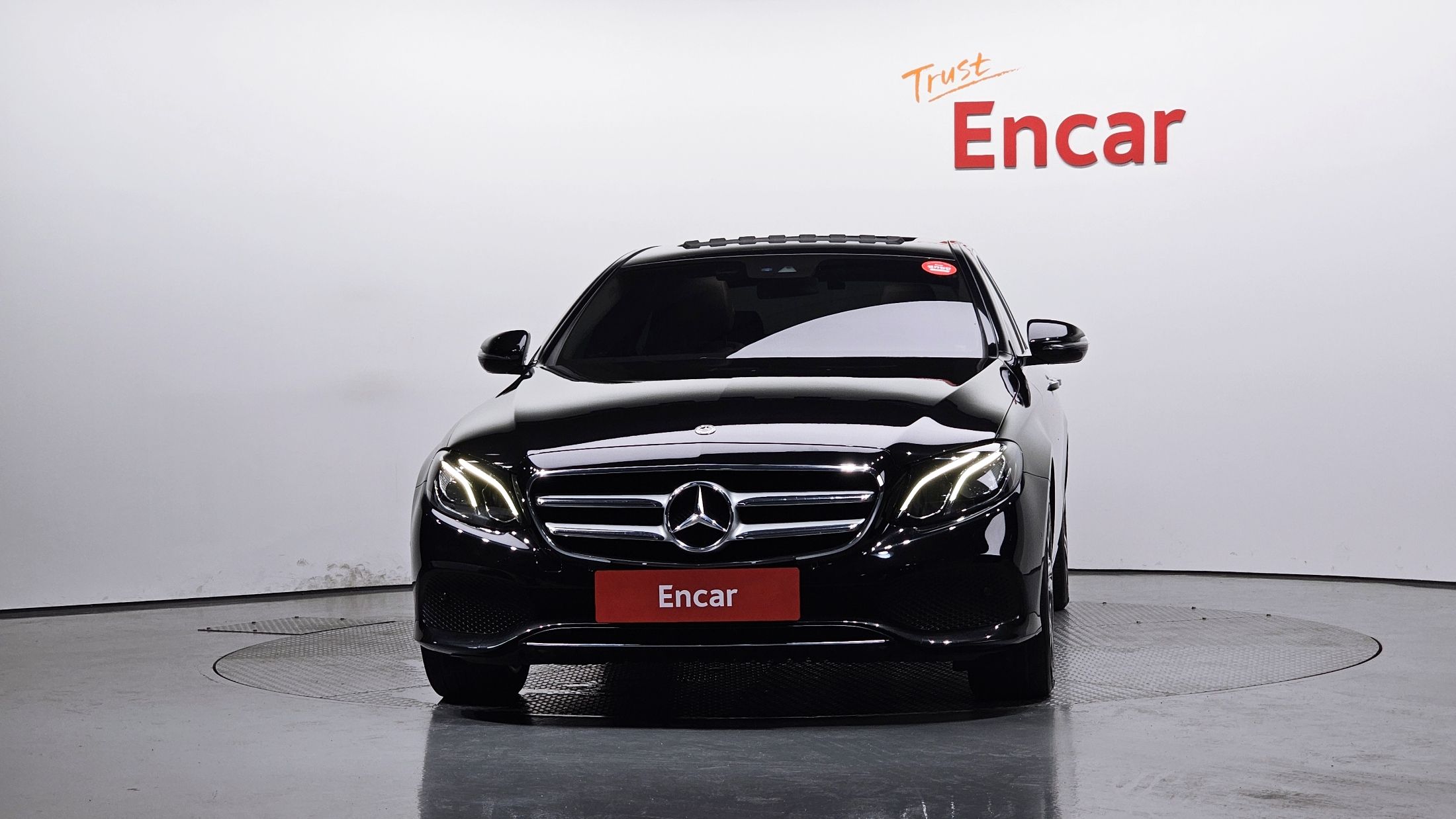 MERCEDES BENZ E-CLASS W213 2018