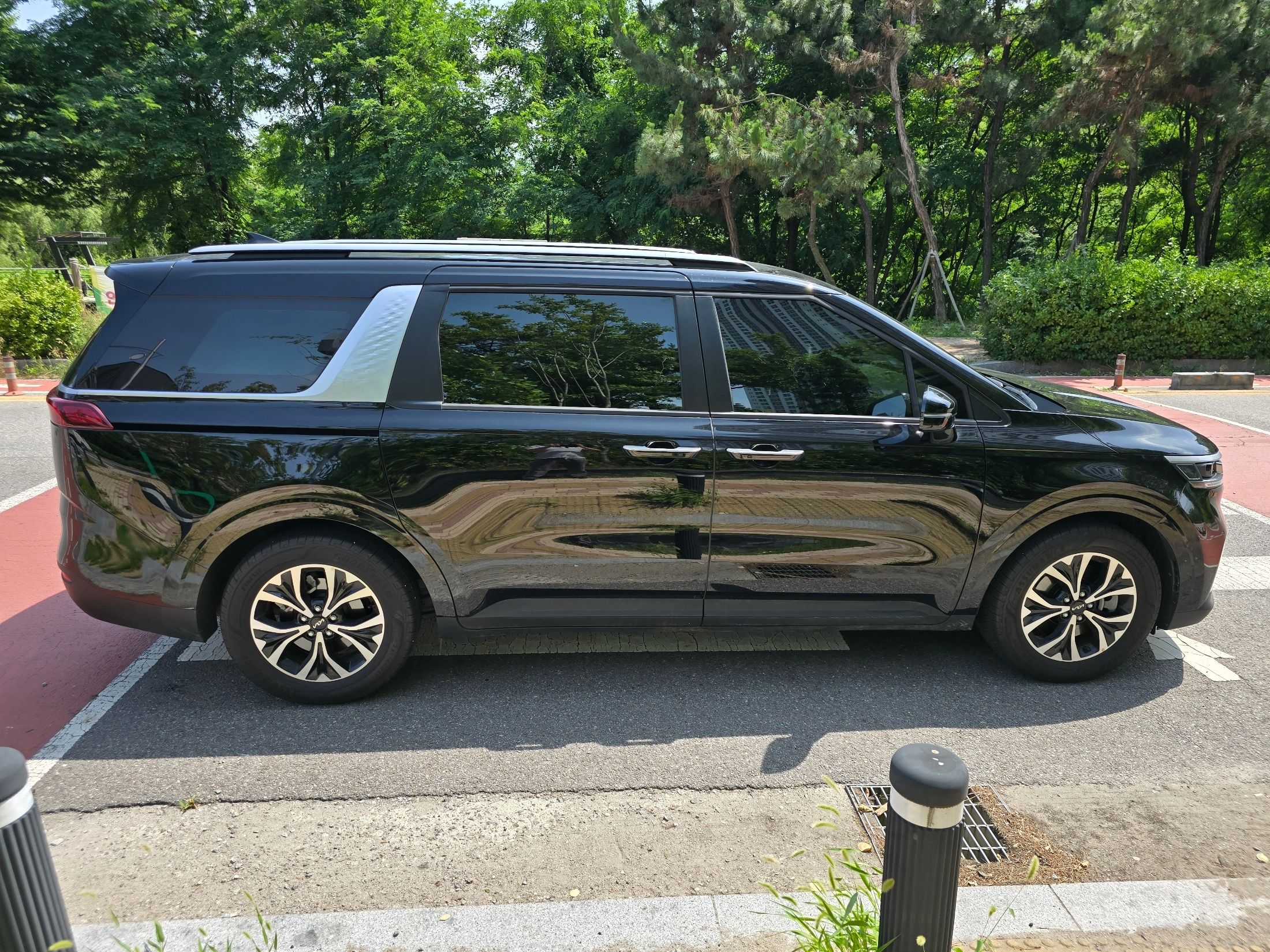 KIA CARNIVAL 2023