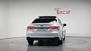 TOYOTA CAMRY XV70 2018