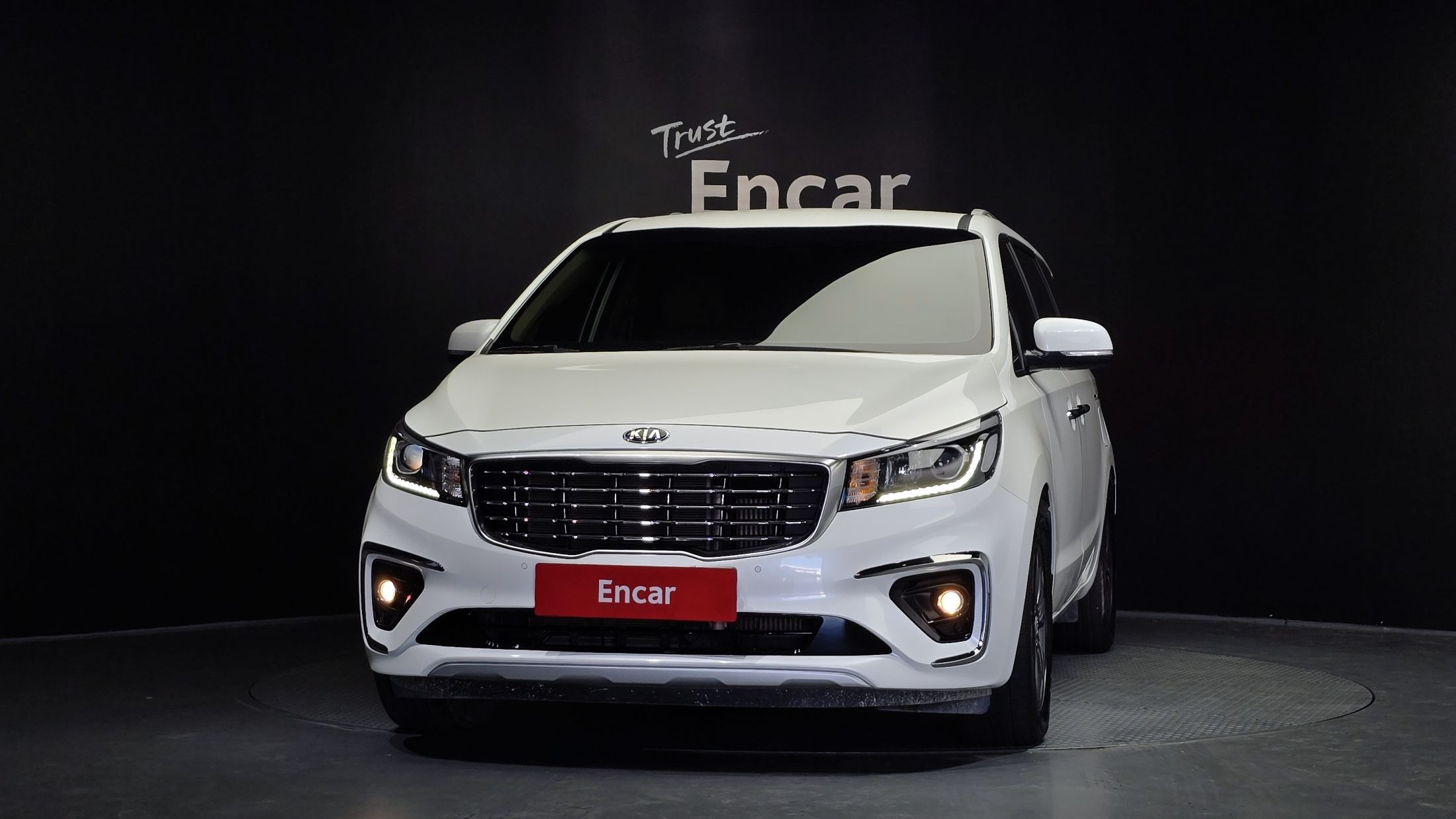 KIA CARNIVAL 2018