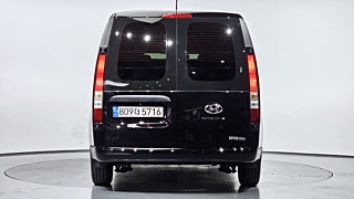 HYUNDAI STARIA 2023