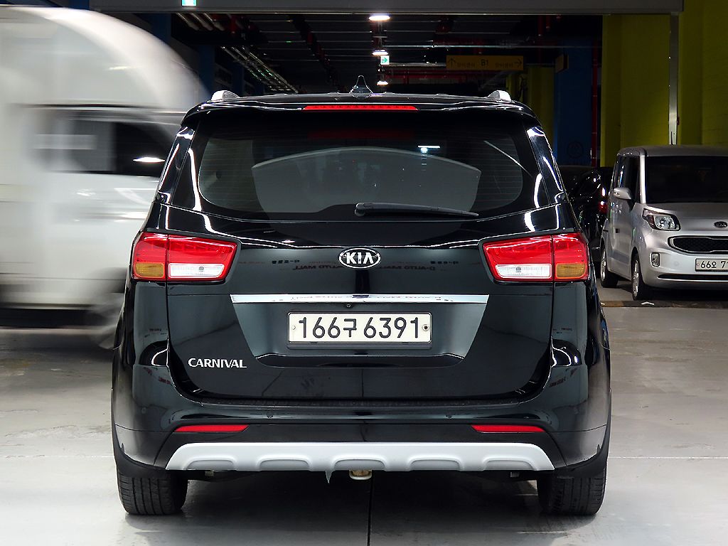 KIA CARNIVAL 2016
