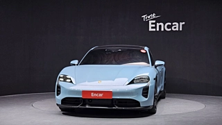 PORSCHE TAYCAN 2022