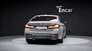 BMW 5-SERIES G30 2022