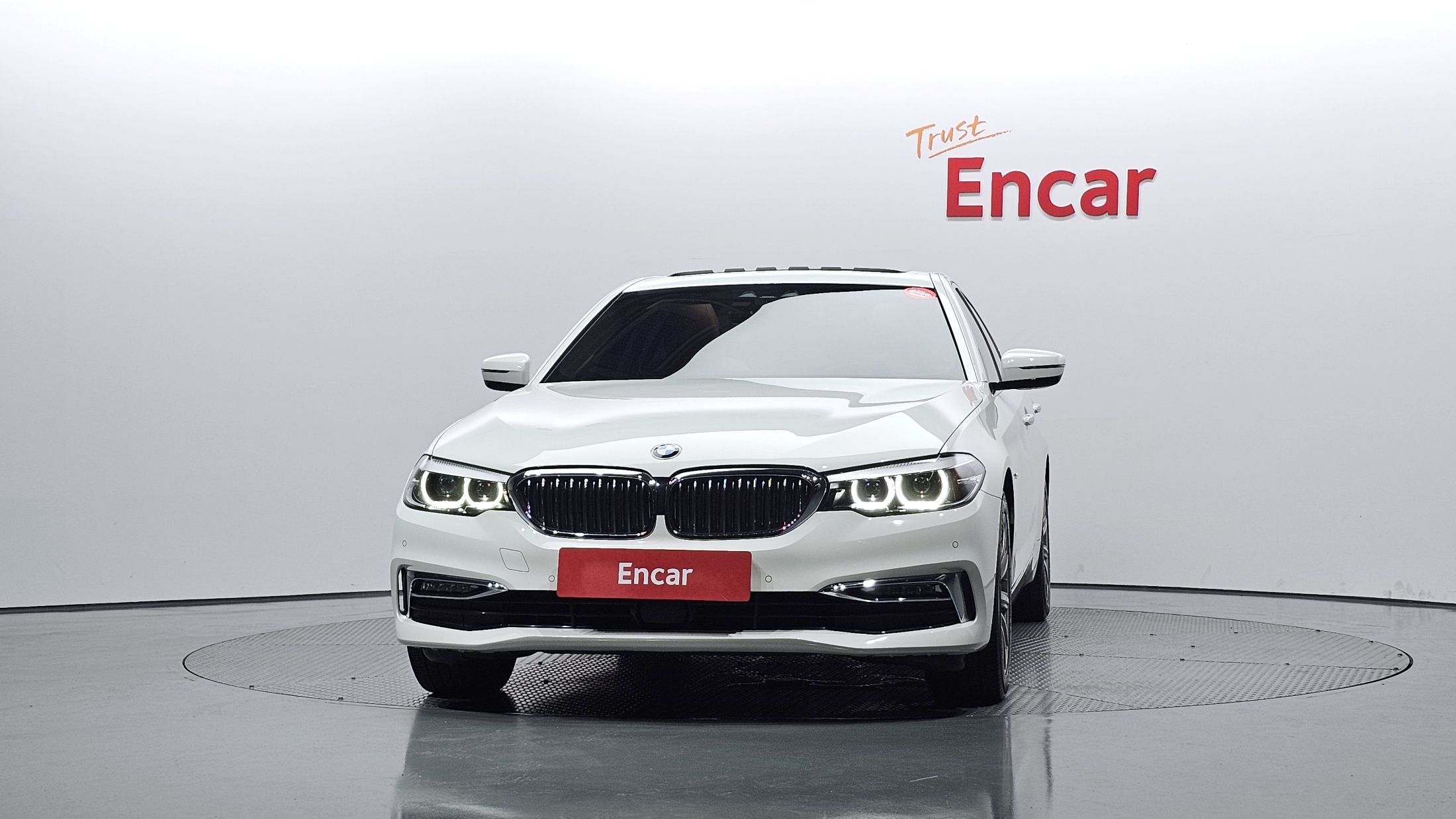 BMW 5-SERIES G30 2018