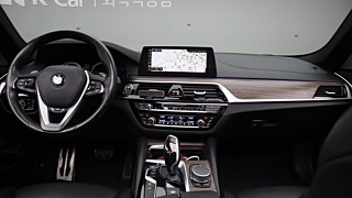 BMW 5-SERIES G30 2017